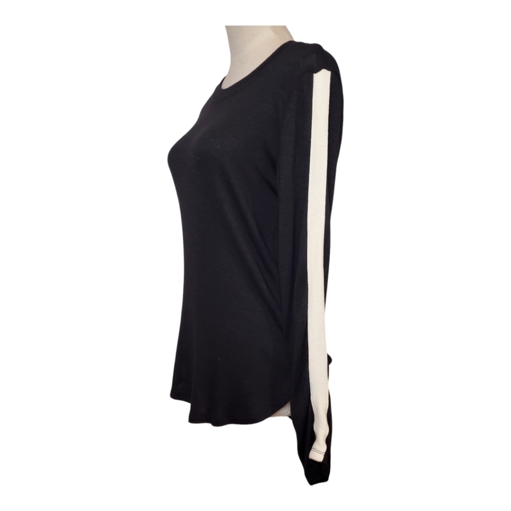BOBEAU SZ S Knit Black Scoop neck Sweater w/Cream/White Stripe down sleeve